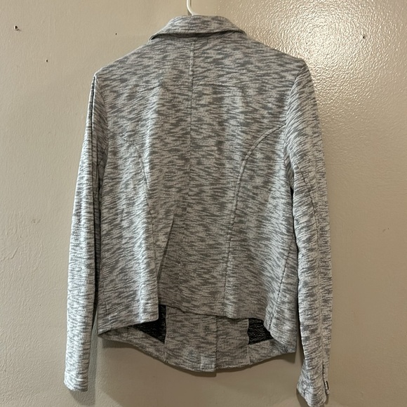 CAbi 5102 Neo Jacket Size Large EUC - Picture 10 of 11